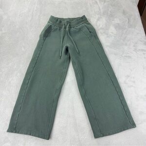 Lululemon Women's Size 2 Scuba Mid Rize Wide Leg Pant Sweatpants W5FM0S Style